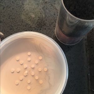 Mally Beauty finishing powder